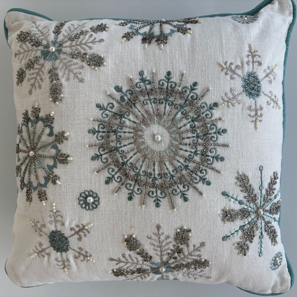 CHRISTMAS PILLOW
